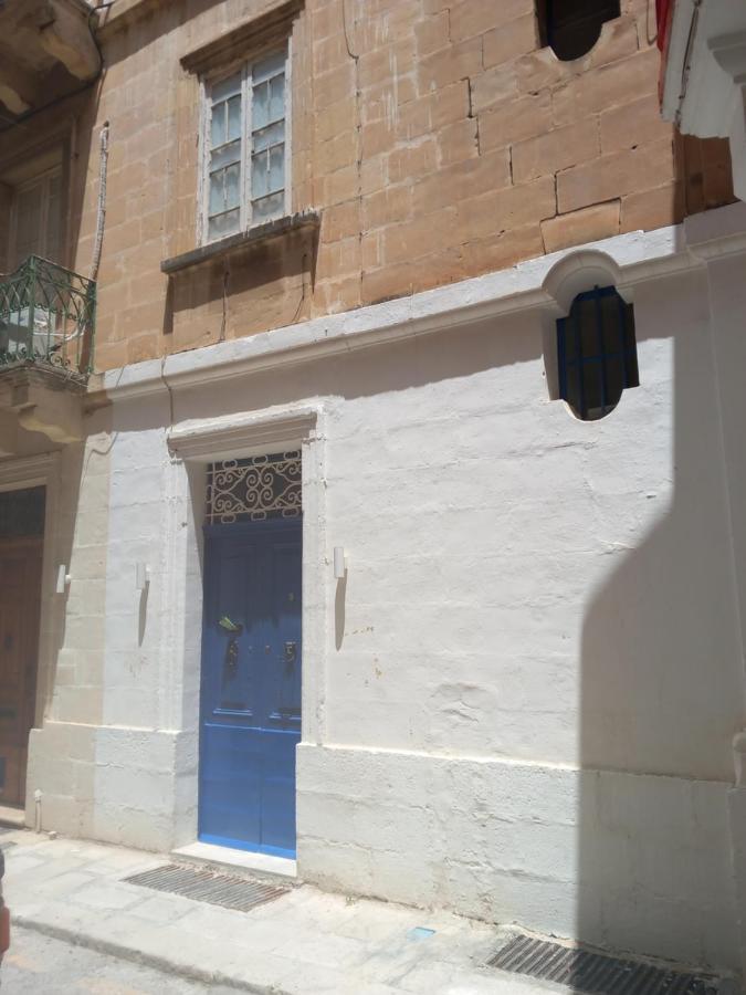 Door Nine -Townhouse With Harbour Views Vila Floriana Exterior foto