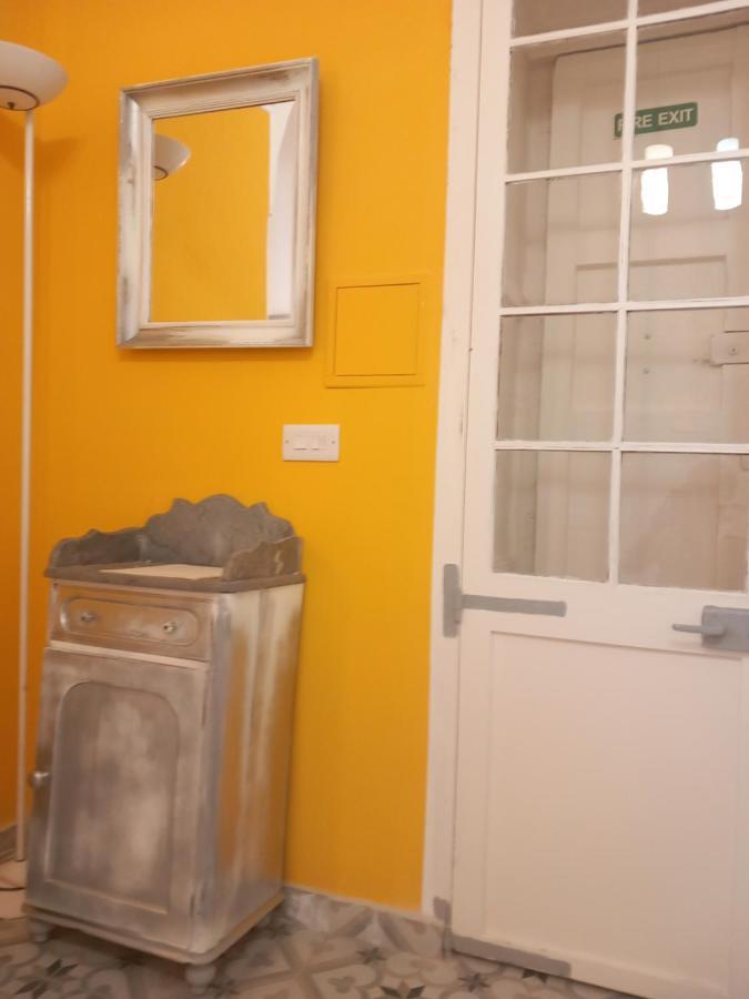 Door Nine -Townhouse With Harbour Views Vila Floriana Exterior foto